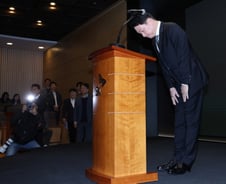 경찰, 'SKT 유심 해킹' 고발인 조사… 서민위 "피해 복구 앞장서야"