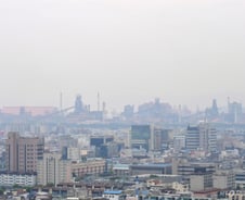 트럼프 긁혔나…철강 관세 25%→50%, 철강주 직격탄