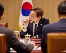 "2000원 진짜냐" 李대통령도 놀란 라면값…尹정부 때처럼 가격 내릴까