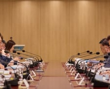 '새 정부 추경 편성방향' 제시한 李…키워드는 '속도·소상공인'