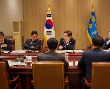 올해도 세수여건 '불확실'…李정부 추경안에 세입경정 가능성↑