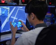 약물 대신 게임으로 치료했더니…자폐 청소년들 '놀라운 효과'