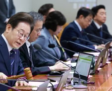 "쉬운 상사 아닙니다"···이재명 대통령이 선택한 '李의 사람들'