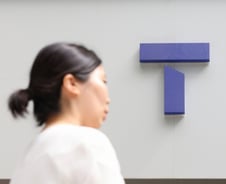 [단독]"SKT 떠났어도 챙긴다"…해킹 피해 번호이동 고객도 '보상'