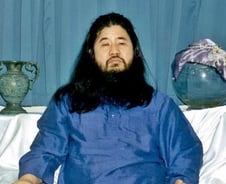 "지하철에 독가스 살포" 시민들 거품 물고 픽, 픽…'공중부양' 日교주의 악행[뉴스속오늘]