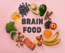 치매 걸릴까 걱정?…샐러드에 소스 대신 '이것' 넣어라