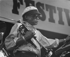 마일스 데이비스에게 배우는 위기관리 경영 [PADO]