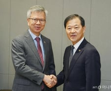 의협 "의대생들, 돌아갈 최소한의 환경 마련됐다…새 정부 신뢰"