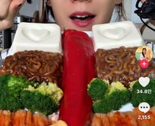 '빵집 홍보'가 1650만 틱톡커로…먹스나 "100세까지 스나이핑"