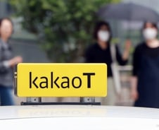 [들쭉날쭉 상장事記] 쪼개기 상장 그만…카카오 'IPO→M&A' 선회?