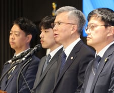 의대생 휴학·전공의 사직 지지해온 의협도 '전원 복귀' 힘 실었다