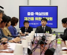 전공의, '새 요구안 확정' 19일이 복귀 분기점…정부, 또 특혜줄까