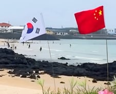 "양양 갔다온 애인 걸러라" "제주는 중국땅" 대체 왜?…휘청이는 핫플