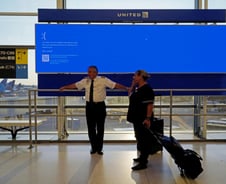 '두둥' 공포의 블루스크린 덮쳤다…세계 곳곳 마비사태[뉴스속오늘]