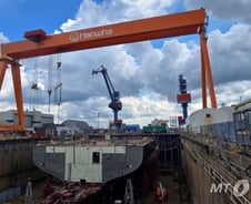 주황빛 골리앗에 또렷한 '한화'…"韓美 조선동맹 떴다"[르포]