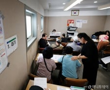 소비쿠폰 첫날 신청자 415만명 몰렸다…7545억 지급