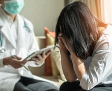 "내가 암? 안 믿겨" 암환자 10명 중 8명, 첫 진단 후 다른 병원 갔다