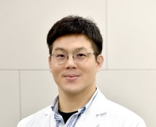 증상도 없이 찾아오는 '이 암'…"종양 커지면 소변색 달라져"