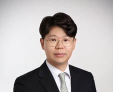 [기고] 컬러렌즈 플랫폼, 기득권과 혁신의 충돌