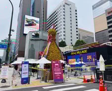 바르셀로나 선수들과 '치맥'을…"아침 7시에 왔어요" 폭염 속 긴 줄[르포]