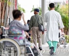 전공의 왜 돌아와야하는지....복귀 '근거'도 없는 복지부