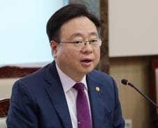 [단독] 내란 특검, 조규홍 전 복지부 장관 소환 조사