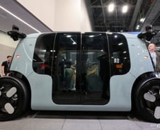 운전대·페달 없어도 자동차…美 "자율택시 쭉~ 달려" 규제완화