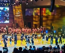 [르포]"국적도 피부색도 상관없어요"…평창의 밤 예술로 밝힌 아이들