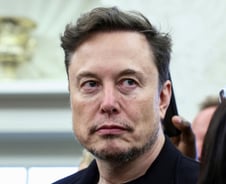 [IT썰] 일론 머스크 vs 샘 알트먼… 내년 3월 본 재판서 맞붙는다