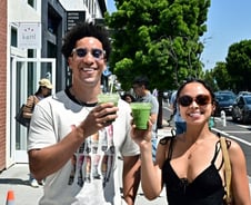 "요즘 누가 커피 마셔?"…난리 난 '초록 음료' 젠지들 꽂힌 이유 [트민자]