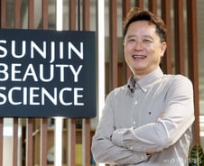 화장품 제조사가 파인다이닝 꿈꾼다고?..미국 FDA 잡은 비결은