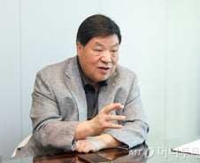 [단독]李와 방미 일정 마친 서정진, 美 생산시설 인수 막바지 현장 지휘