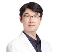 운동하다 "악!" 접질린 발목…'족관절 염좌' 주의보