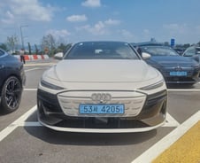 "역대급 전기 세단"…조용하고 강한 아우디 A6 e-트론[시승기]