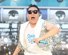 비대면 처방도 대리수령도 '불법'…싸이 '향정 논란'에 의협도 일침