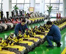 제조업 '중독'에서 벗어나려 애쓰는 중국 [PADO]