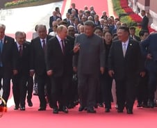 시진핑 옆 김정은·푸틴…CCTV "항전정신 중국 부흥 이끌 것"