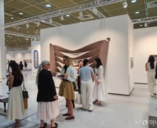 [르포]"홍콩 주춤할 때, 서울 치고 나간다"…야심찬 키아프·프리즈