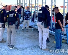 LG엔솔 등 조지아 공장 급습, 주가도 흔들…장 초반 약세