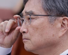 美구금 한국인, 자진출국하면 재입국 불가?…조현 "그럴 일 없게 합의"