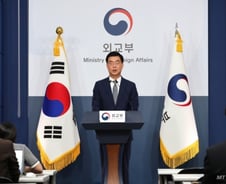 외교부 "한미, 美 구금된 국민 전원 '자진 출국'으로 세부 협의 중"