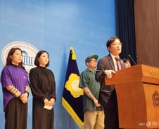 '문신사법' 불발…문신사들 "하루라도 범법자 양성 막아야…상정 촉구"