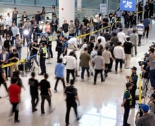 다시 보낼 순 없어…'구금 사태' LG엔솔, 비자문제 해법은?