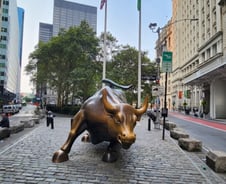 "연금 백만장자 친구들 수두룩"…50대에도 주식 비중 높이는 미국