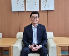 "매운맛 못 먹어? 안 팔면 돼" 20년 고집 통했다…일본 홀릴 승부수는