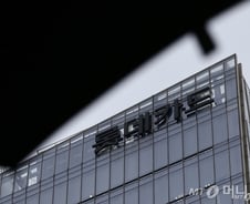 롯데카드, 비번·CVC 유출 우려…소액결제도 무료 알림