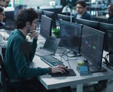 "하루 휴가도 사치""신입 선물은 매트리스"…실리콘의 20대 창업자들