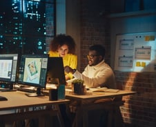 미국에 퍼진 중국 '996' 문화…"70시간 근무" 조건 걸고 사람 뽑는다[트민자]