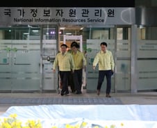 연휴기간 밤샘작업…행정 시스템 복구율 30% 넘었다