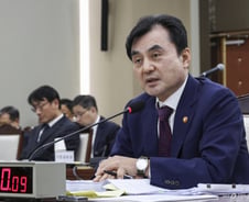 안규백 국방장관 "주한미군 전력 증강, 北 억지 목적"…中 대응론 일축